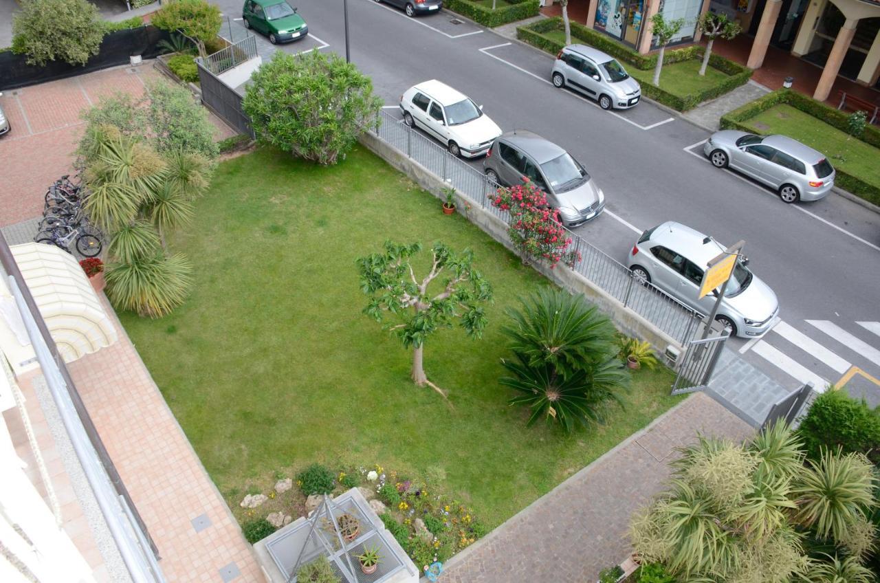 Residence Villa Gloria Borgio Verezzi Exterior foto